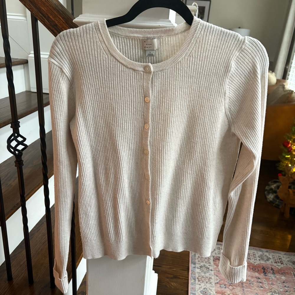 A New Day Button Down Women's Cream Sweater Size Large - Picture 4 of 9